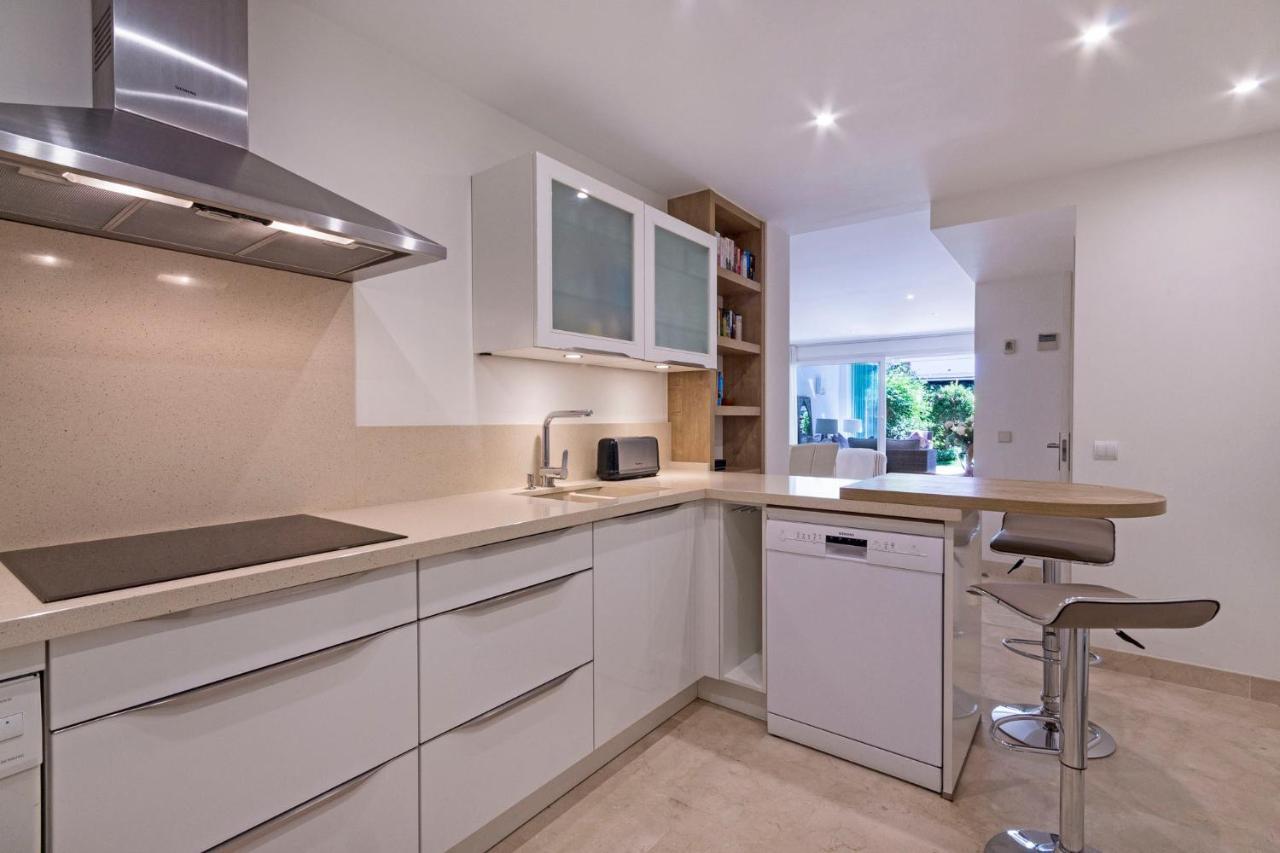 Apartment Canas Beach, Ground Floor First Line Beach, Golden Mile